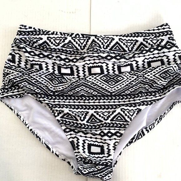 Fancyskin Womens XXL 2XL Swimsuit Bikini Teal Aztec High Waist Tummy Control New - Picture 5 of 9